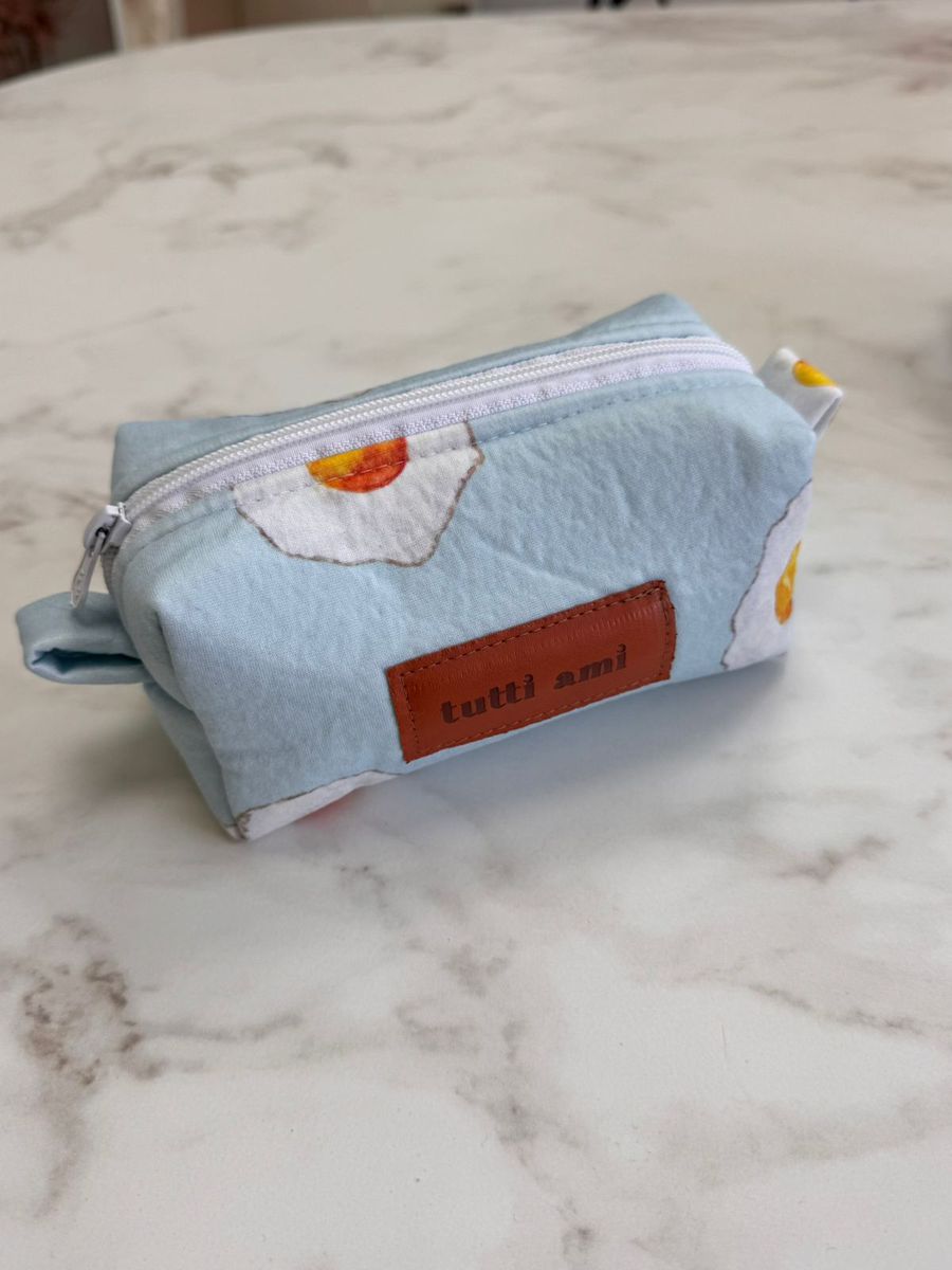 Necessaire Estampa Exclusiva Ovos