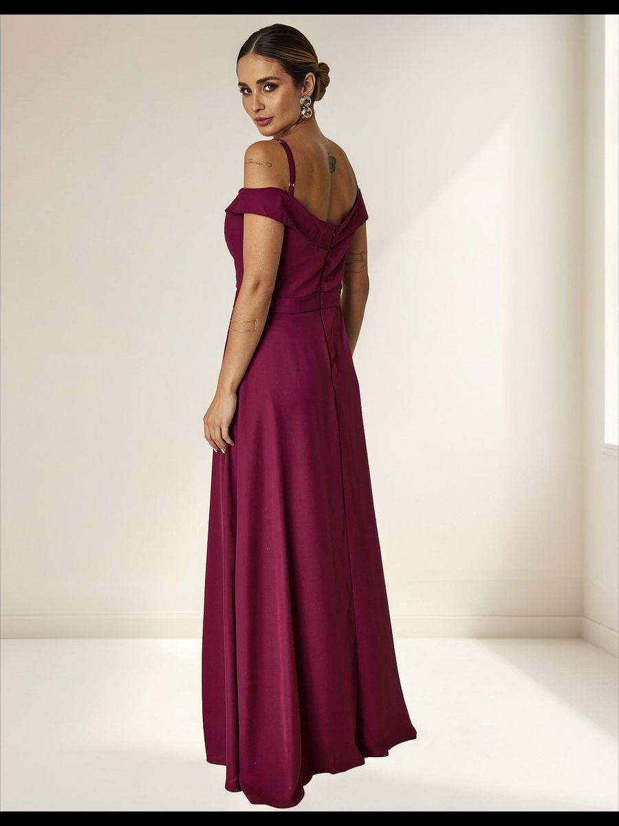 Vestido Longo Ombro A Ombro Em Chiffon – Elegância, Leveza E Sofisticação Fucsia