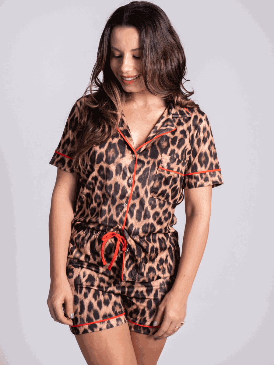 Pijama Feminino Americano Curto Onça Detalhe Vermelho