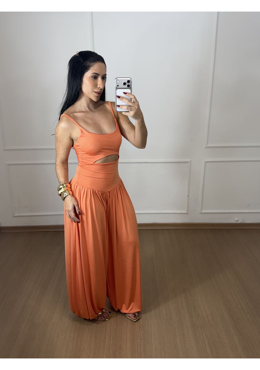 Macacão Aladdin Laranja - 2024136 - Look de Luxo - Moda Feminina