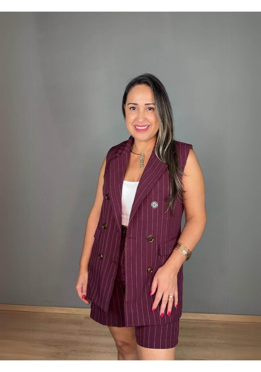 Colete Max Risca de Giz 6 Botões REF:XW70324 - 106... - MIX MODA