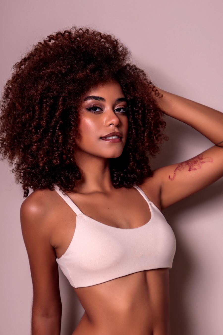 SUTIÃ ALGODÃO ESTILO TOP COM BOJOS REMOVÍVEIS NUDE