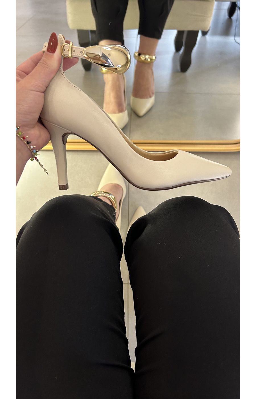 Scarpin Charlotte Manteiga - AURORA URBAN.