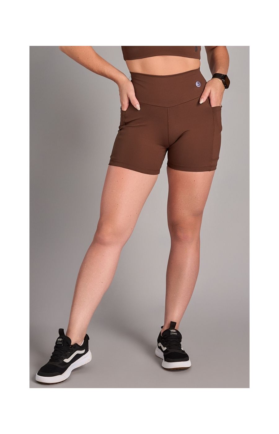 Shorts Confort Classic Marrom 