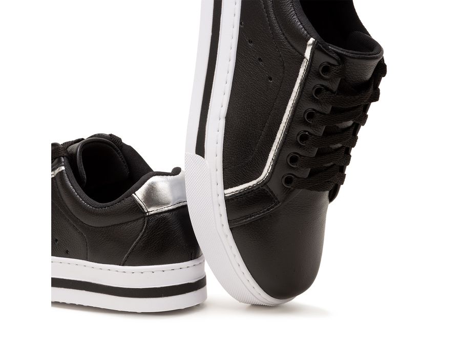 Tênis feminino Casual Preto Danny Couro