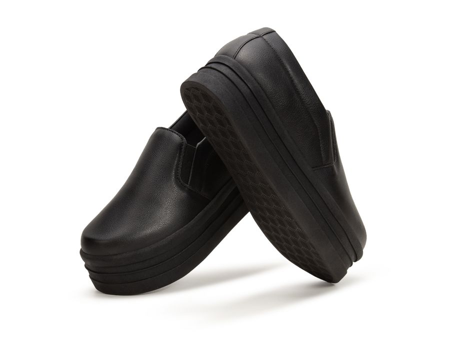 Slip On Todo Preto Vanessa Plataforma