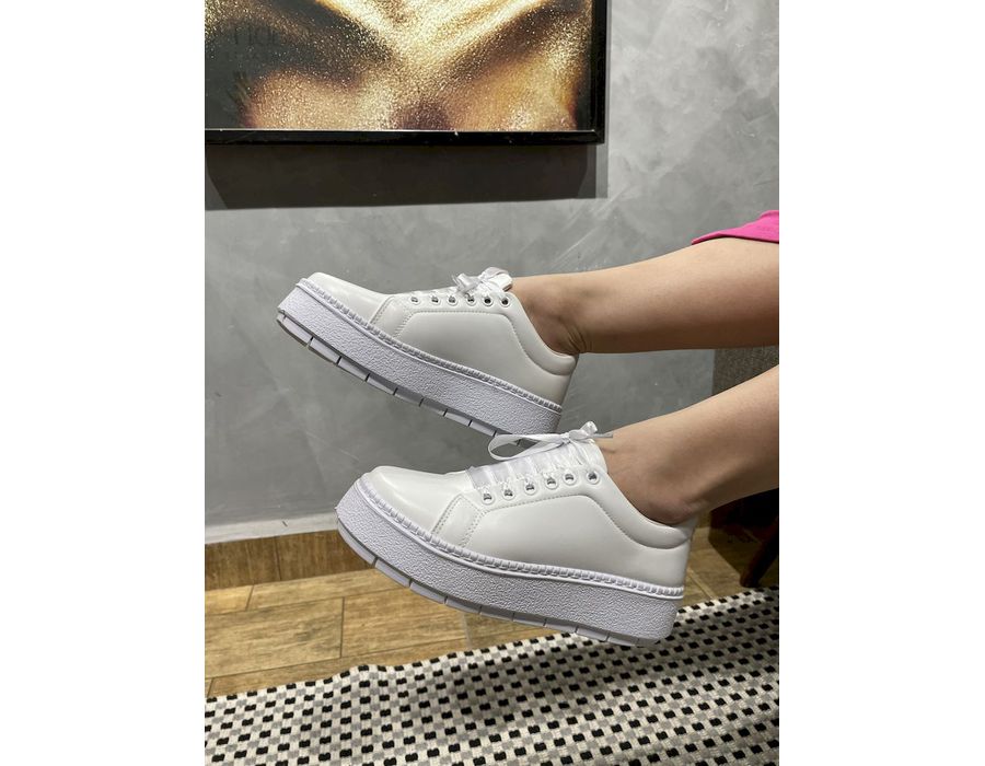 Tênis Casual Branco Cadarço Cetim