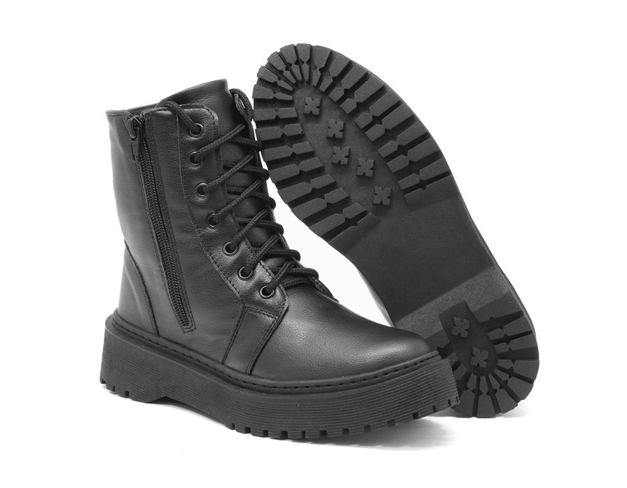 Coturno Botinha Tratorado com Zíper DK Shoes Preto 