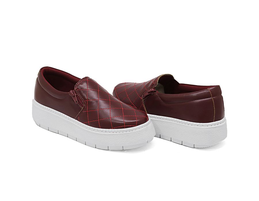 SlipOn Feminino Matelasse Ziper Lateral DK Shoes Bordo
