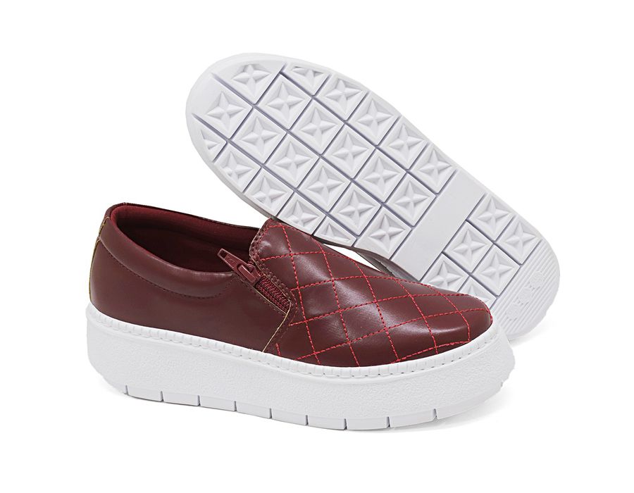 SlipOn Feminino Matelasse Ziper Lateral DK Shoes Bordo