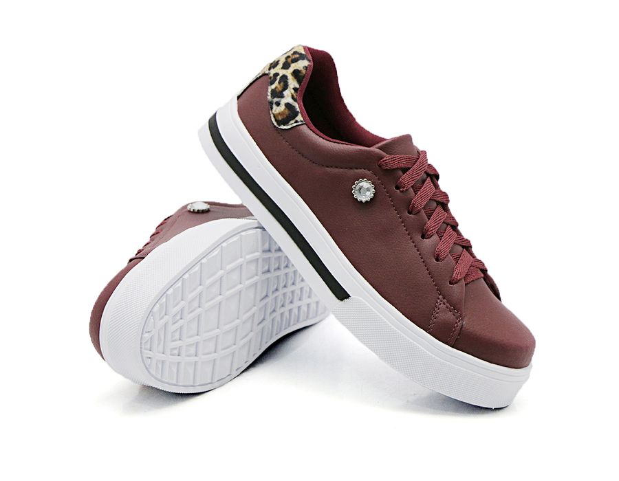 Tênis Casual Listra Sola Detalhe Pedra DK Shoes Bordo