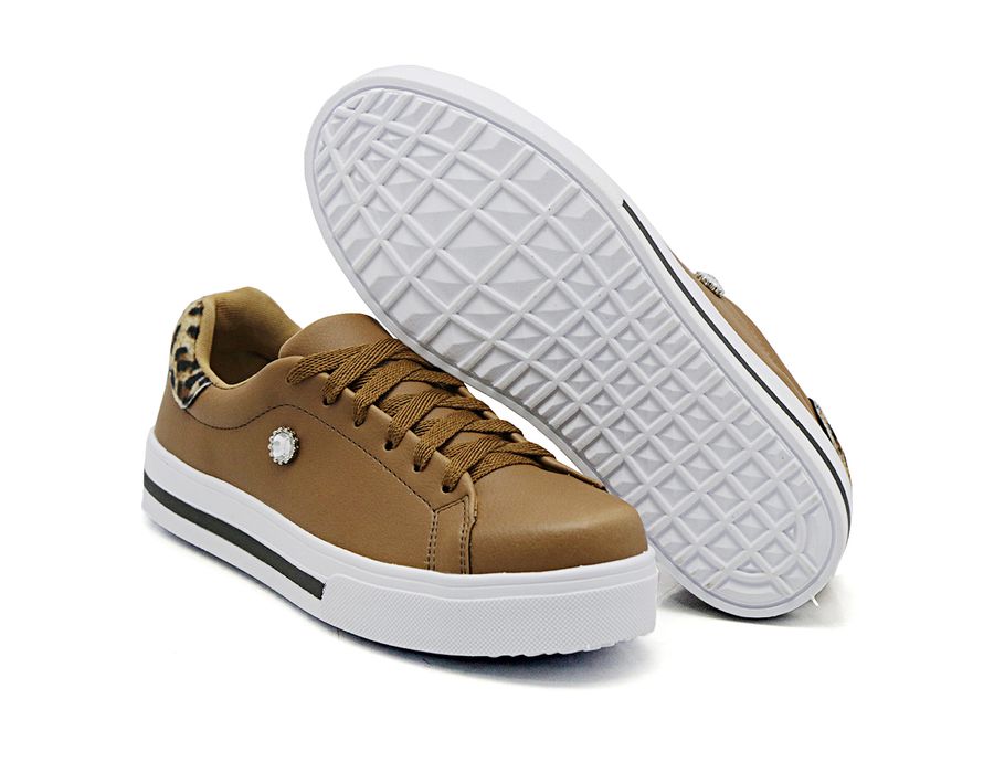 Tênis Casual Listra Sola Detalhe Pedra DK Shoes Caramelo