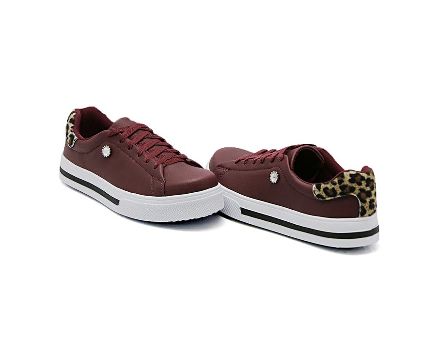 Tênis Casual Listra Sola Detalhe Pedra DK Shoes Bordo