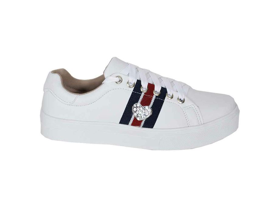 Tênis Casual Deltalhe Coração Amarrar DK Shoes