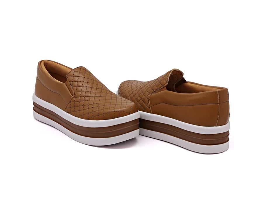 Tênis Dk Shoes Slip On Costura Matelassê Flat Form Caramelo