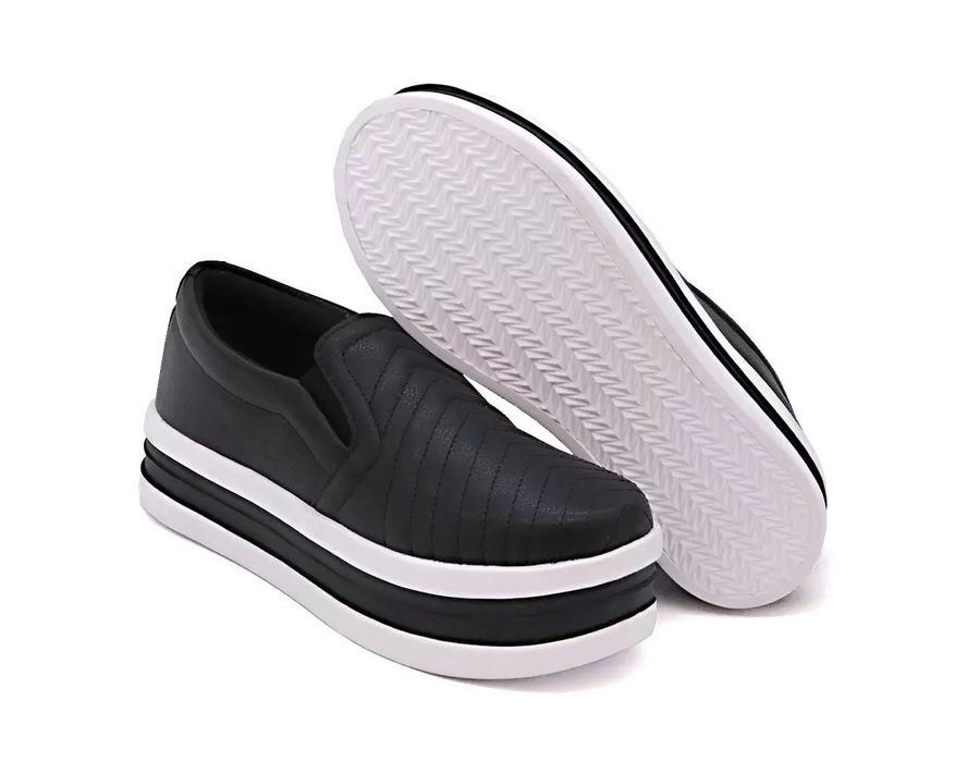 Tênis Slip On Costura Frontal Flat Form Dk Shoes Preto