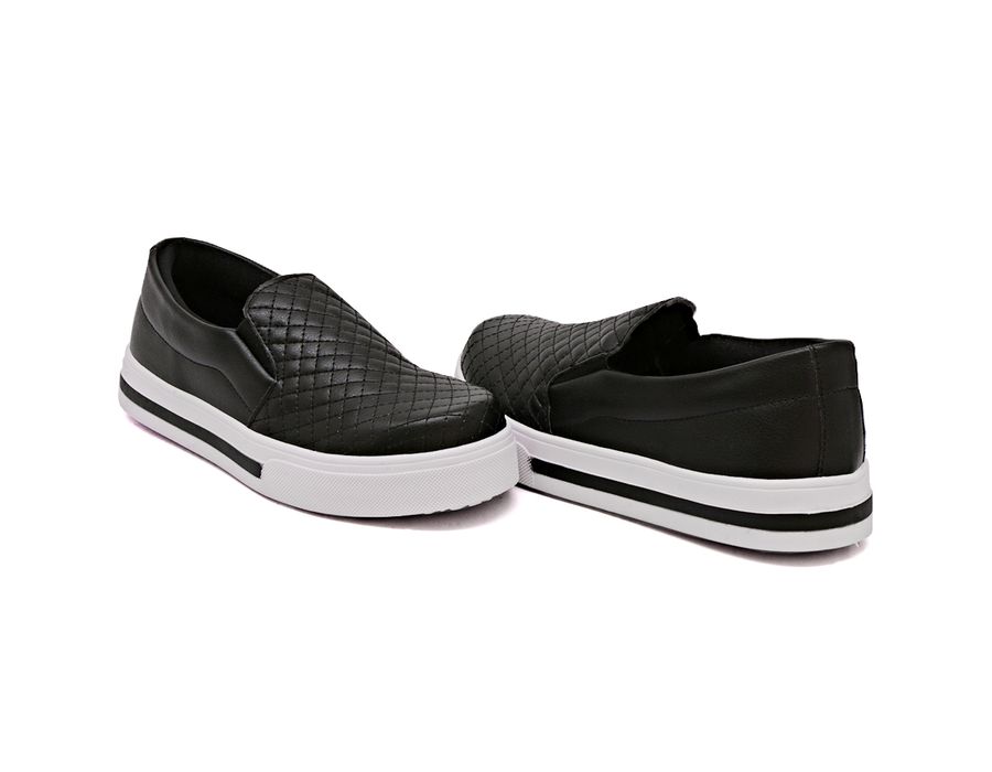 Tênis Slip On Detalhe Costura Matelassê Dk Shoes Pret