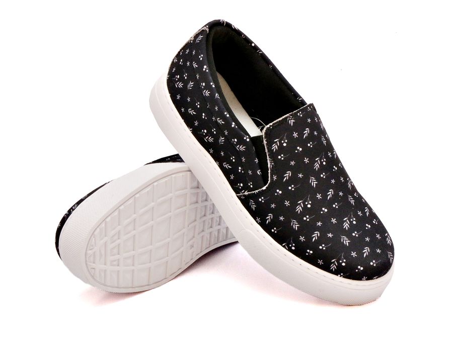 Tênis Slip On Floral Girassol Dk Shoes Sola Baixa Preto
