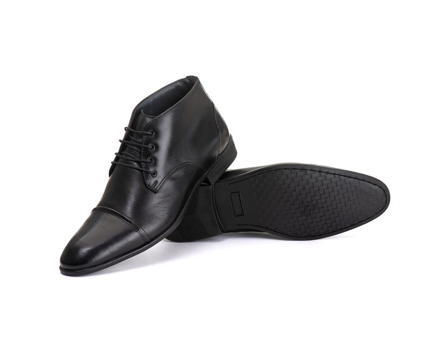 Bota Derby Social Masculina Santiago em Couro de Carneiro Preto