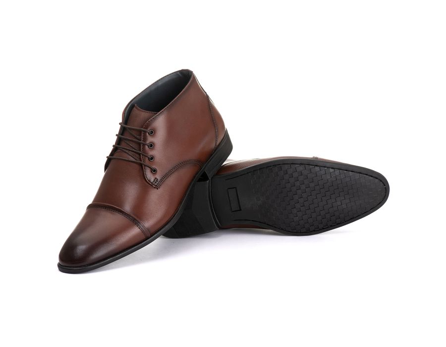 Bota Derby Social Masculina Santiago em Couro de Carneiro Mouro