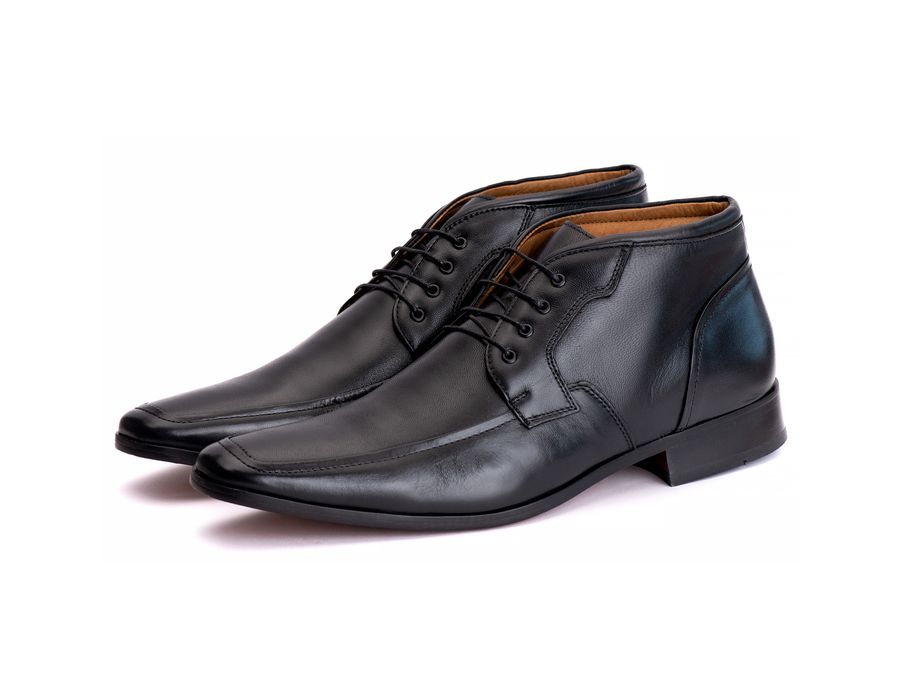 Bota Social Masculina Verona em Couro de Carneiro Preto