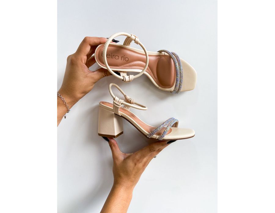 SANDALIA LAURA OFF WHITE - 0003640002 - Morena Brasil Shoes