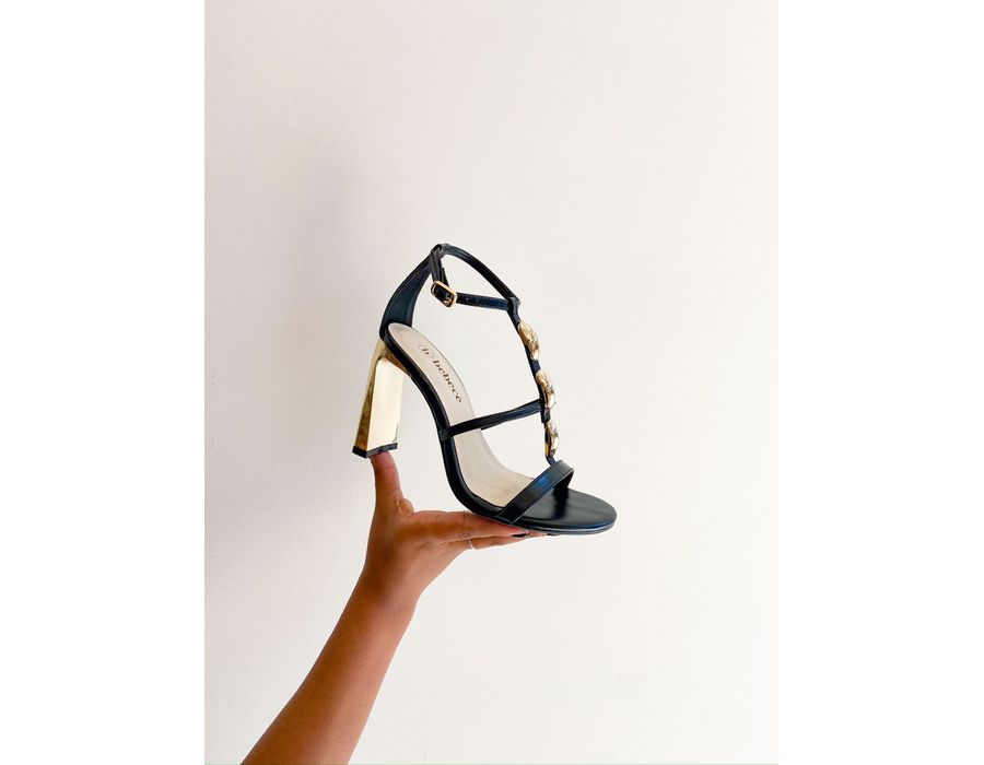 Sandalia Hellen PRETO/DOURADO - 0008310094 - Morena Brasil Shoes