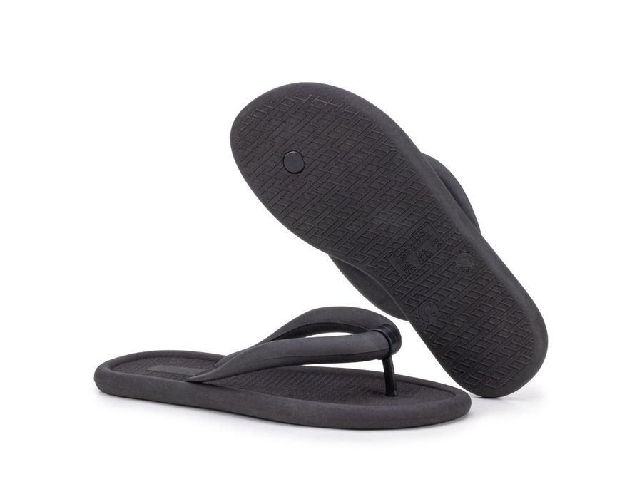 Chinelo Nuvem Preto 