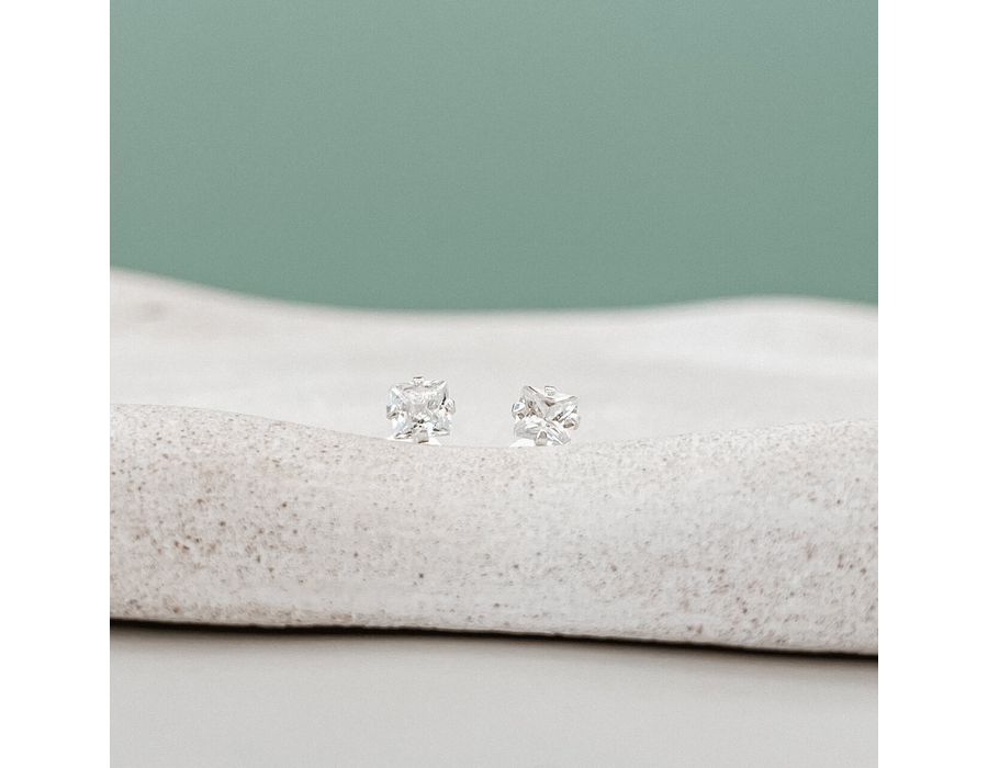 Brinco Carrê Zircônia P Prata 925 - 8454 - MEDALS