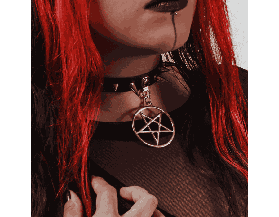 Choker Gargantilha com Pingente de Pentagrama e Spike 