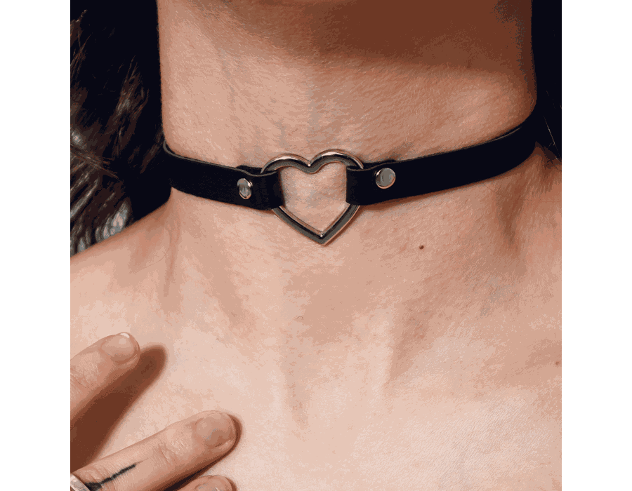 Choker Gargantilha com Pingente de Coração
