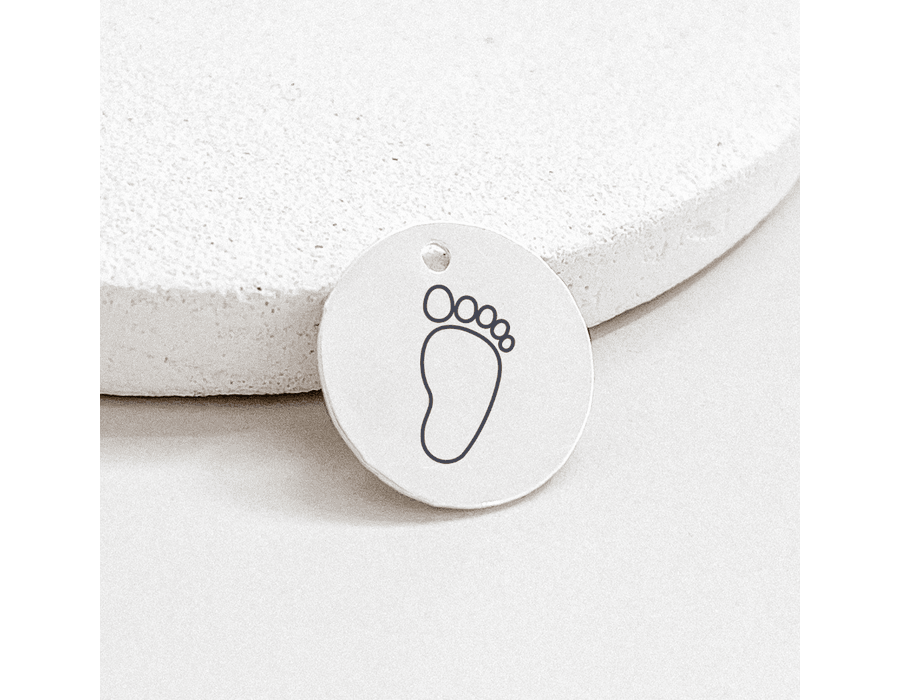 Pingente Personalizado Pezinho Bebê Prata 925 - 8... - MEDALS