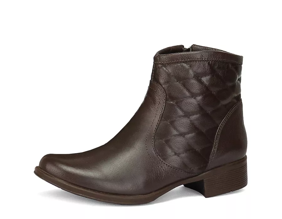 Bota Feminina Cano Curto Couro Legítimo com Matelassê Café | KRN SHOES ...