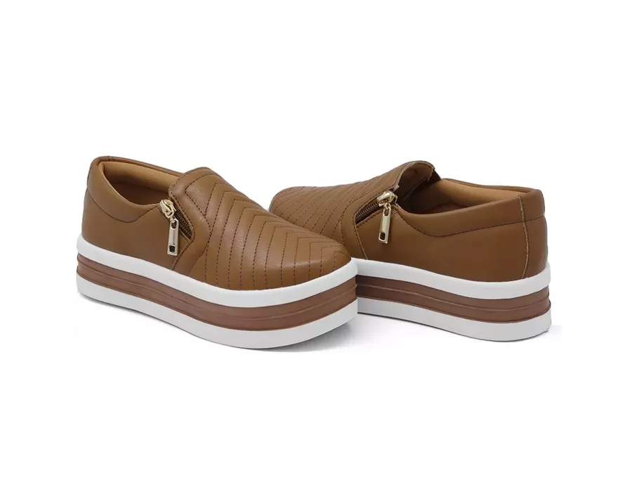 Tênis Zíper Slip Calce Facil Caramelo Detalhes Costura Frontal
