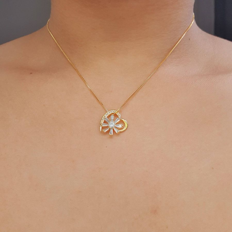 Colar Folheado A Ouro 18K Com Zircônia Coração e Flor 