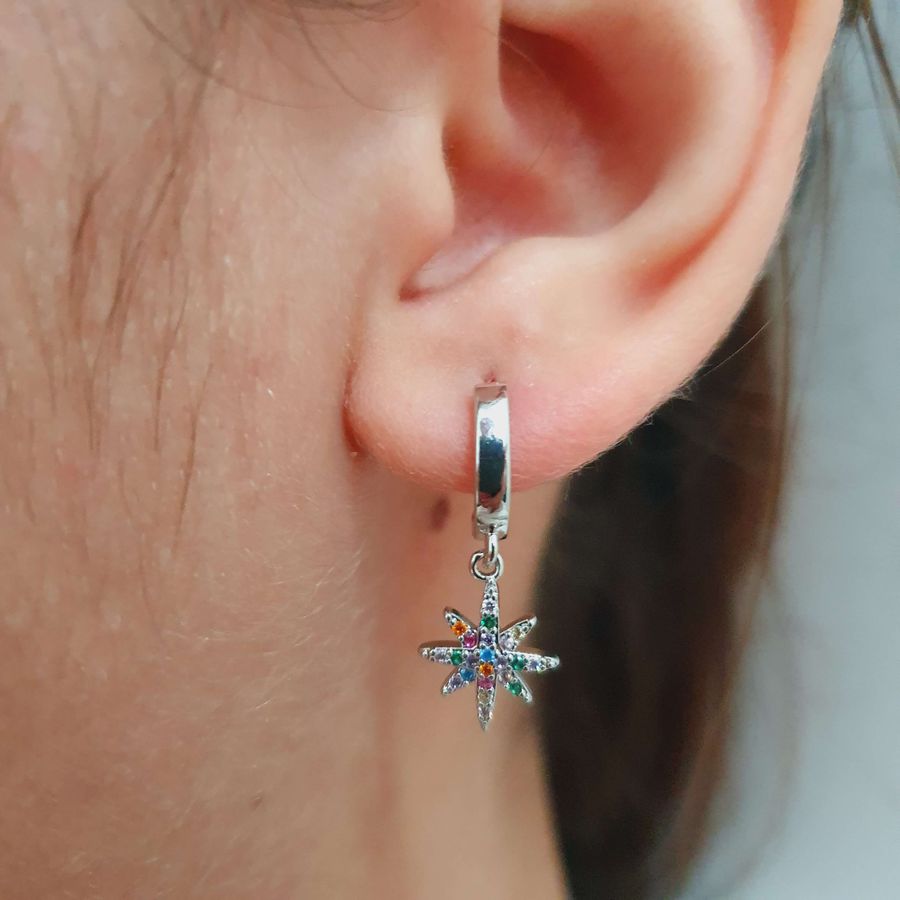 Mini Argola Com Zircônia Estrela Prata Colorido 