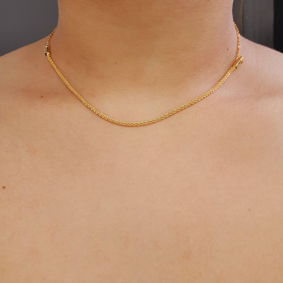 Colar Folheado A Ouro 18K Detalhado 