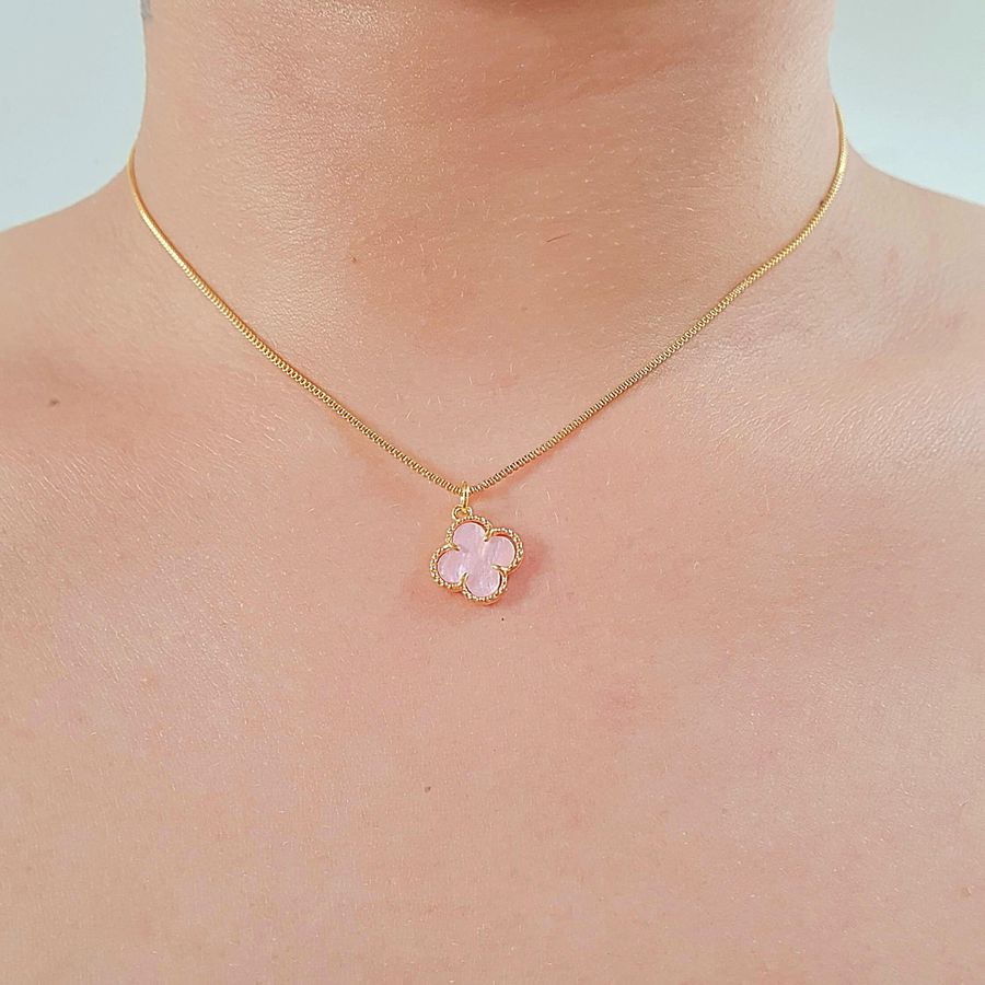 Colar Folheado a Ouro 18K Trevo Rosa 