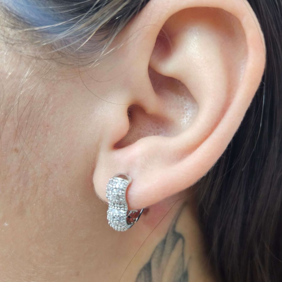 Mini Argola Com Zircônia Coração Prata 