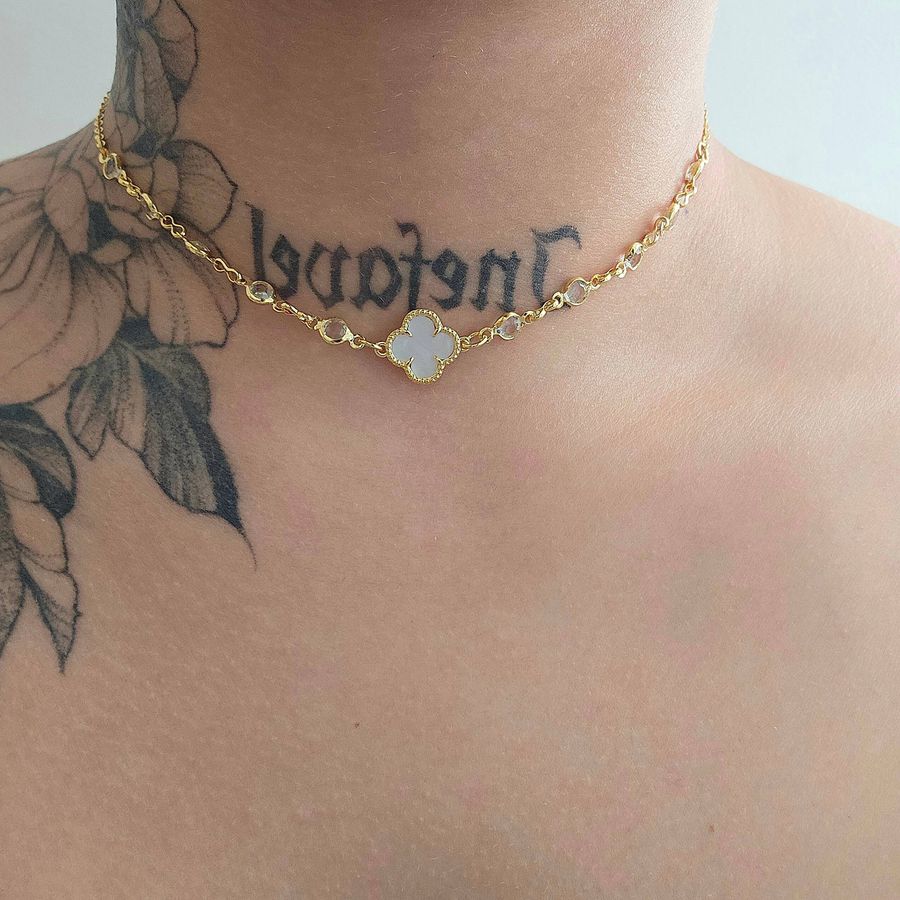 Colar Folheado a Ouro 18K Trevo Branco 