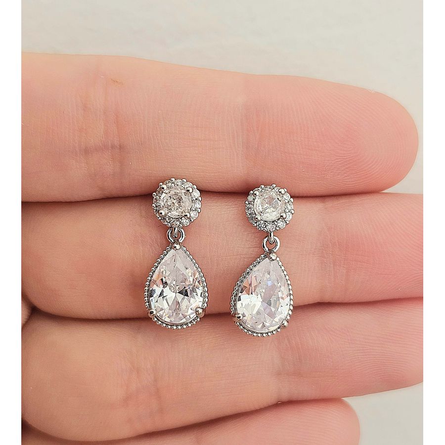 Brinco Com Zircônia Gota Prata 