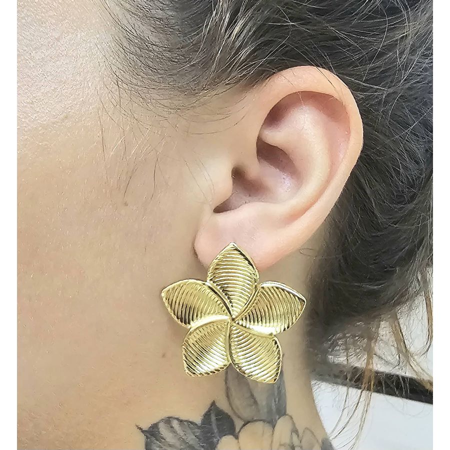 Brinco Folheado a Ouro 18K Flor 
