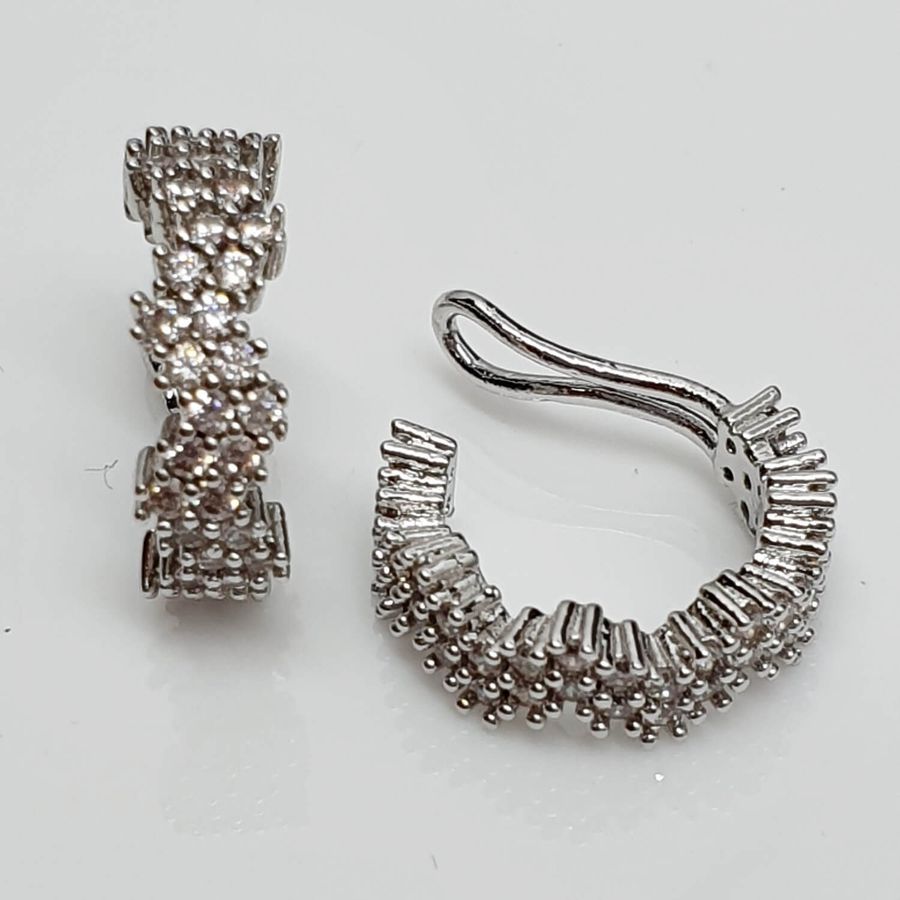 Par De Piercing Fake Semi Joia Rodio Branco 