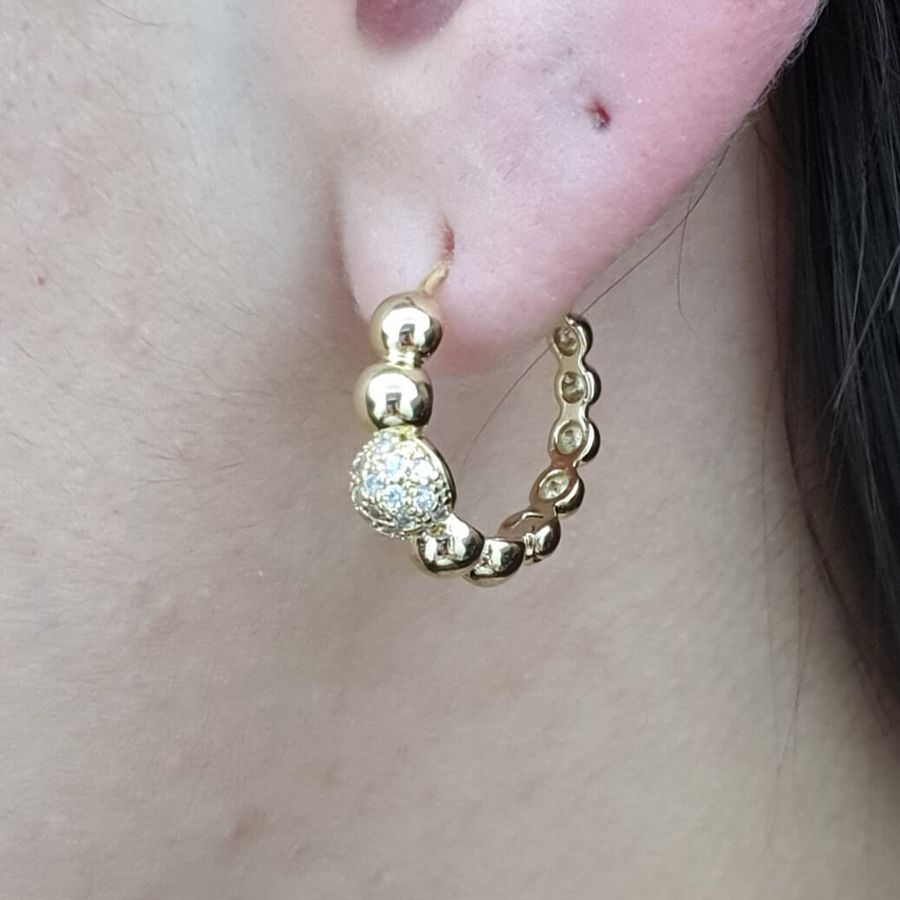 Argola Folheada Micro Zircônia Dourada 