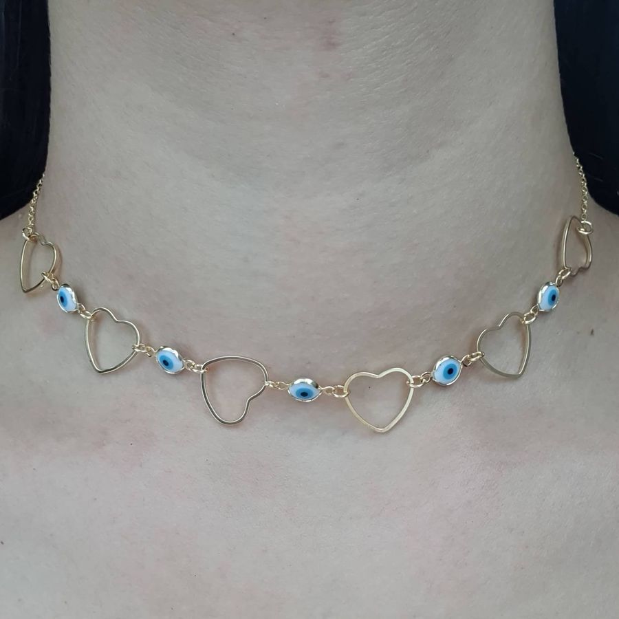 Colar Choker Folheado Dourado Coração e Olho Grego 