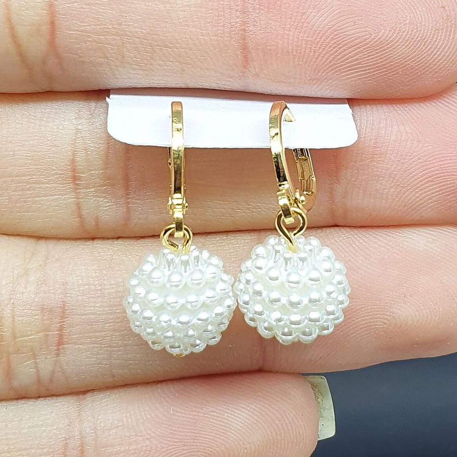 Mini Argola Folheada Dourada Pérola 