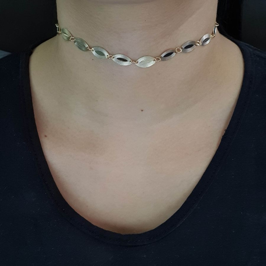 Colar Choker Folheado Dourado Navete 