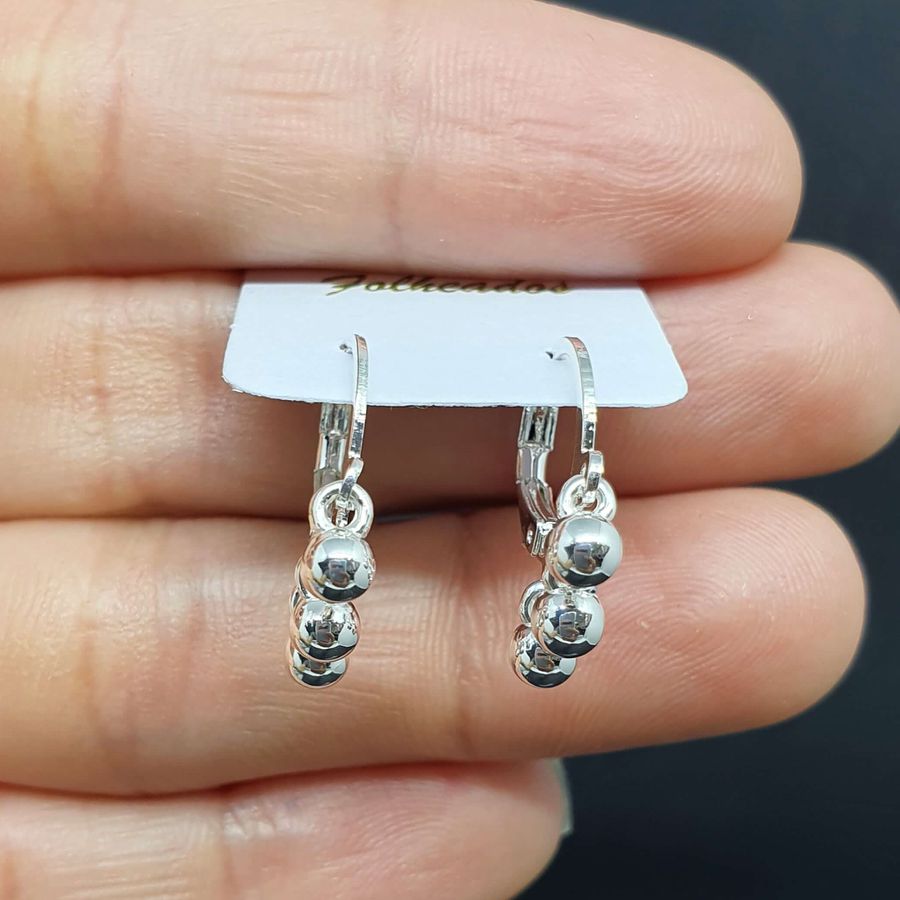 Mini Argola Folheada Prata Esferas 