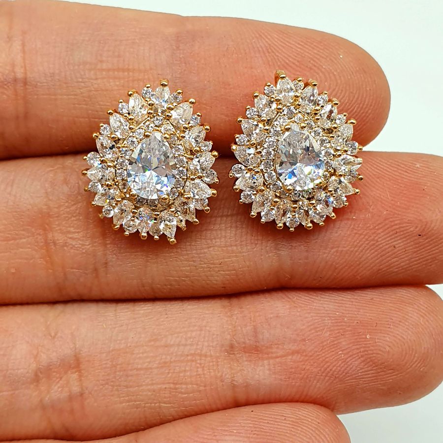 Brinco Semi Joia Ouro Gota Branco 