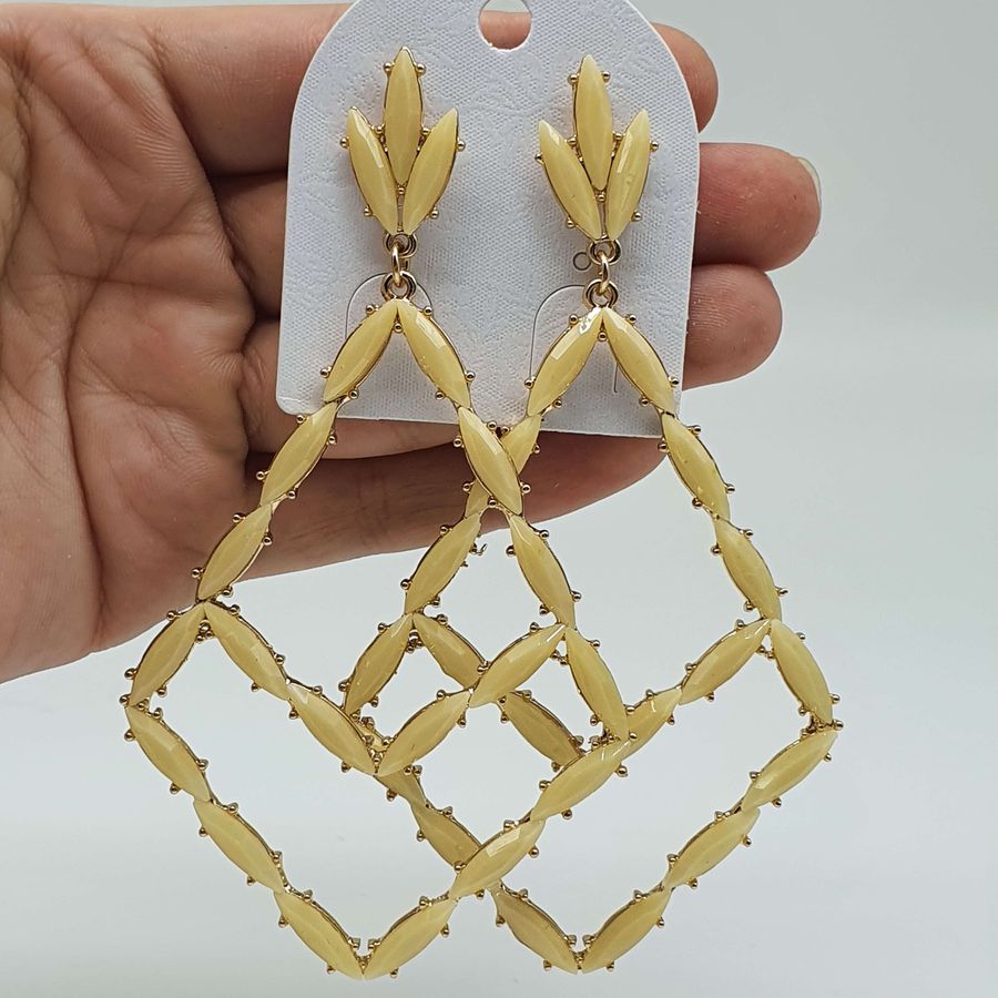 Brinco Dourado Branco 